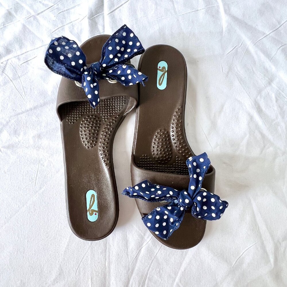 OKA-Bee Slip on Slides, Brown Rubber Flats with Polka-a-Dot Bow, Like New!